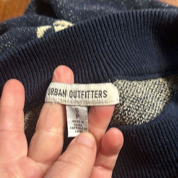Urban Outfitters sweater S (4150) - Picture 5 of 5